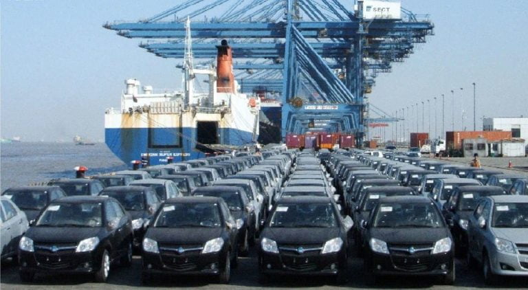 پیشبینی قیمت خودروهای وارداتی در دولت سیزدهم/ شانس به تعویق انداختن ابرچالشها با پمپاژ پول را نداریم