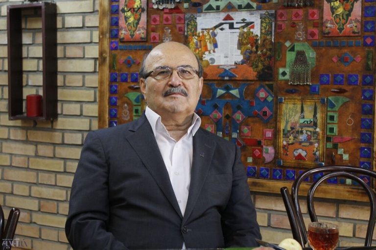 روز به روز بیشتر از عدالت فاصله گرفتیم/ دولتها در ایران هیچ نسبتی با لیبرالیسم ندارند