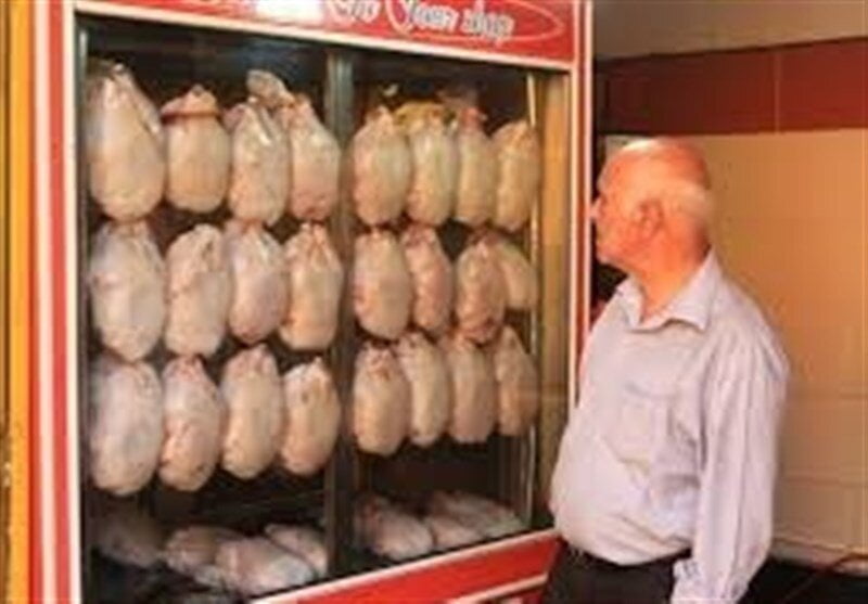 بررسی احتمال قیمتهای نجومی برای بازار مرغ/ رسیدن مرغ به ۱۰۰ هزار تومان واقعیت دارد؟