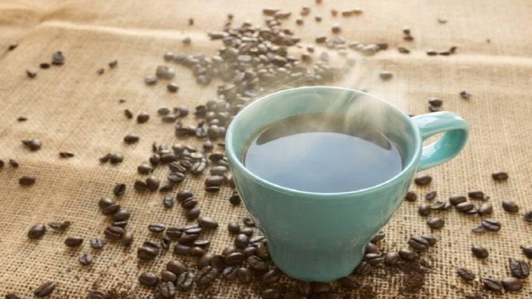 آیا نوشیدن قهوه باعث کوتاهی قد میشود؟