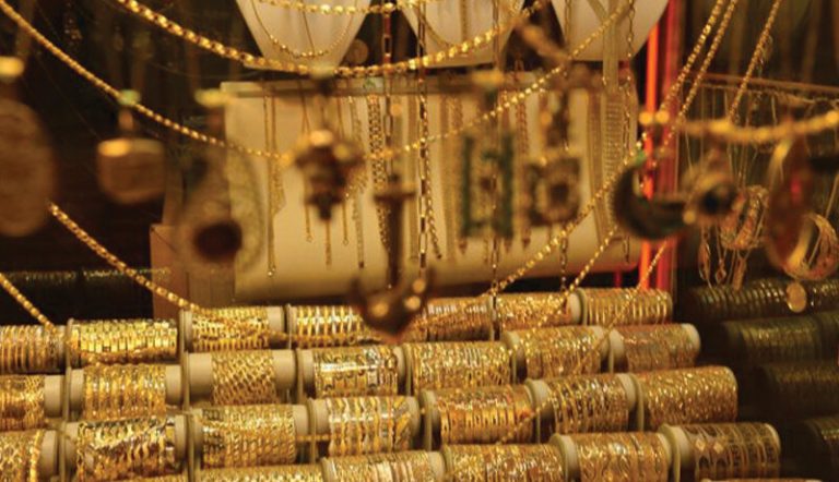 ریزش قیمت‌ها در تعطیلات کرونایی/ پیش‌بینی فعالان از مسیر حرکت دلار
