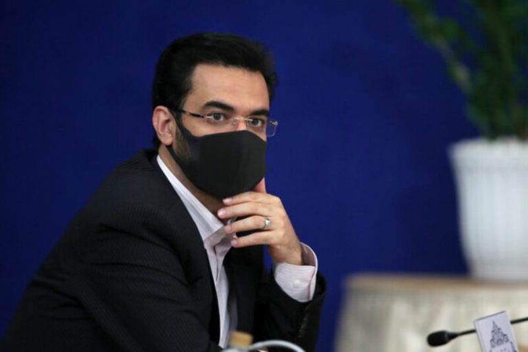 ببینید | شوخی دوباره آذری جهرمی با استقلالی‌ها!