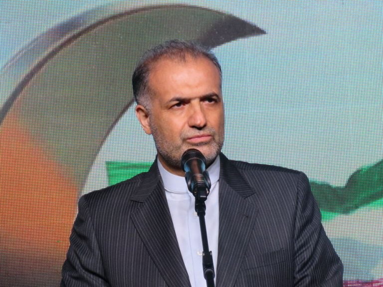 دلایل تاخیر در ورود واکسن روسی به ایران اعلام شد