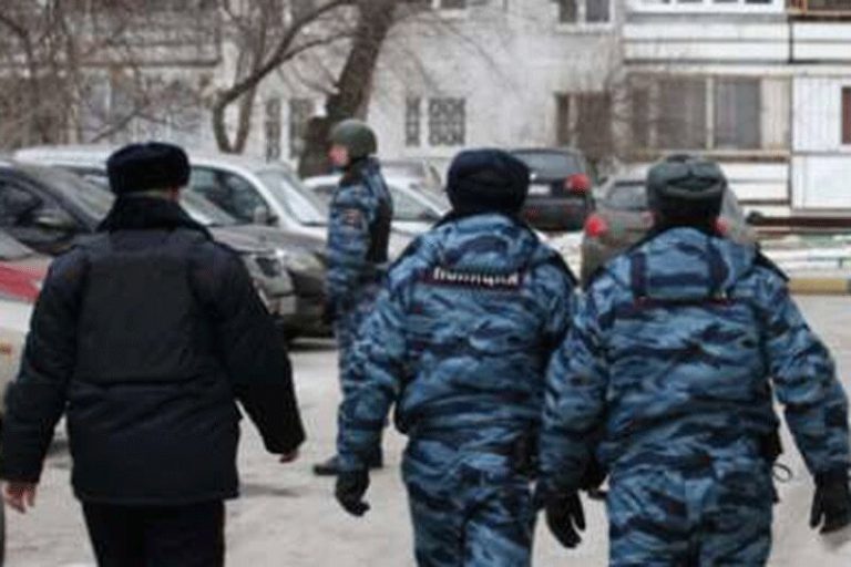 ببینید | اقدام به سرقت از بانک و گروگانگیری با یک کیسه پلاستیک!