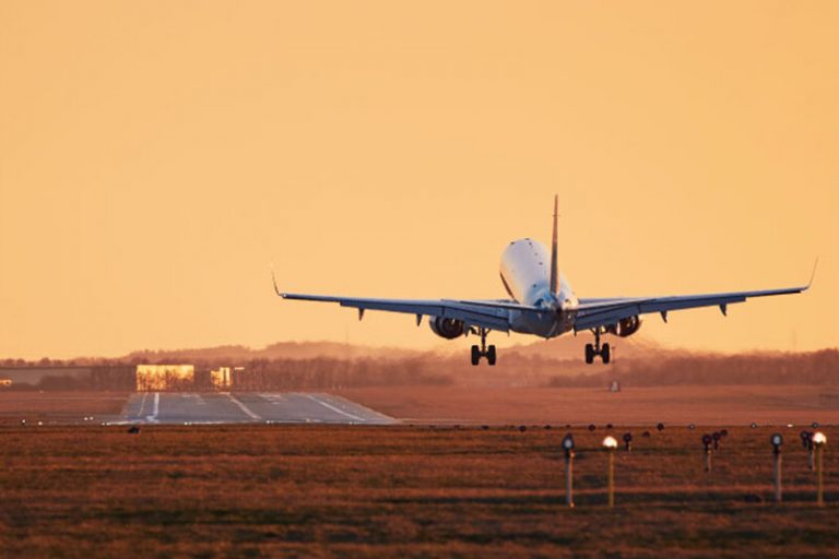 قطعی برق برای پروازها و فرودگاهها چه مشکلی ایجاد کرده است؟