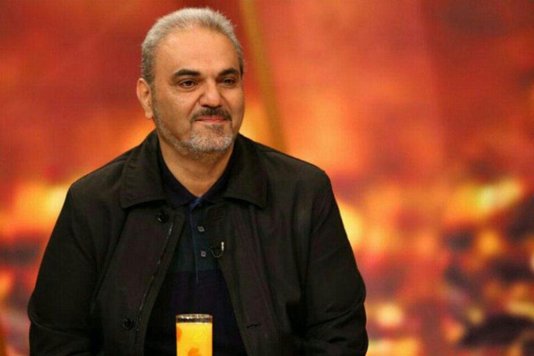 ببینید | گاف عجیب جواد خیابانی روی آنتن زنده؛ سلامی که جنجال‌ساز شد