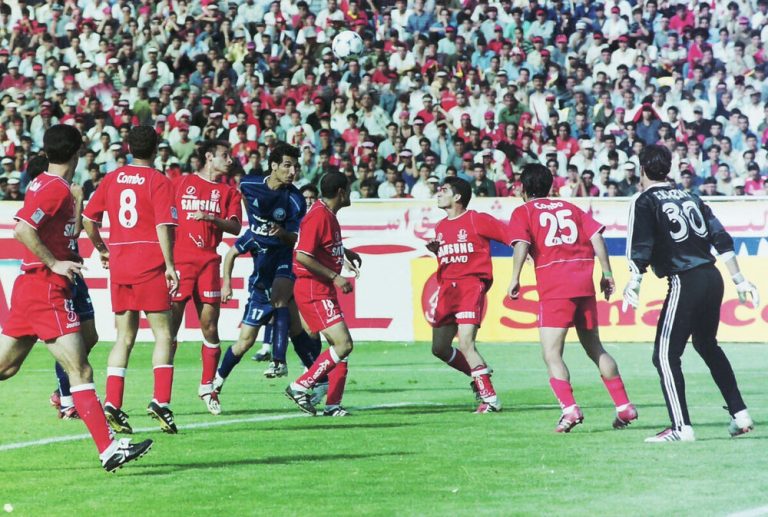 دو لحظه تاریخی از جنجالیترین بازیکن پرسپولیس/عکس