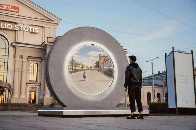 ببینید | تحقق ایده فیلم‌های تخیلی در واقعیت؛ طرح ویژه‌ای برای سفر در چند ثانیه!