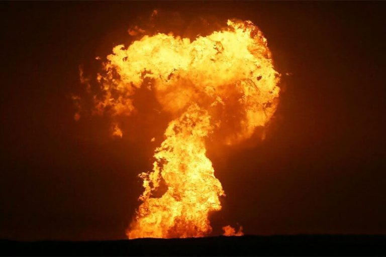 ببینید | انفجار آتشفشان در دریای خزر