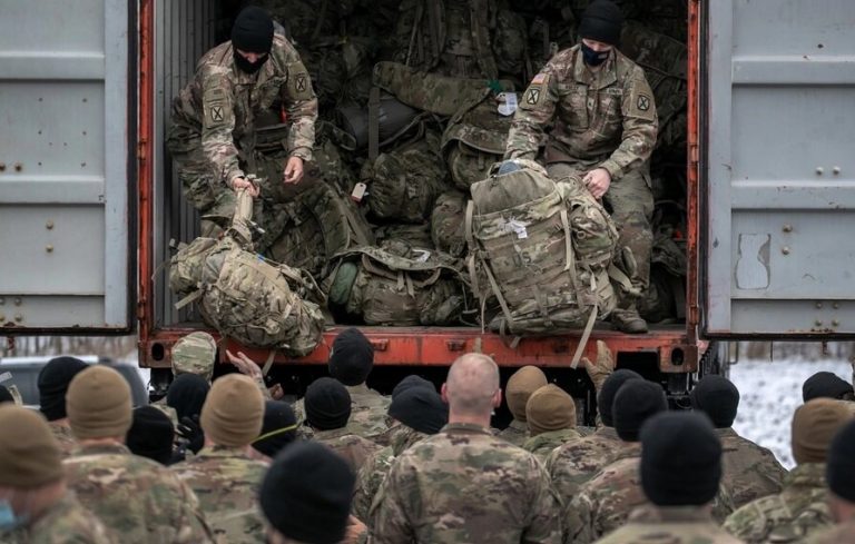 خروج آمریکا از افغانستان،به ضرر یا به نفع کشورهای منطقه؟