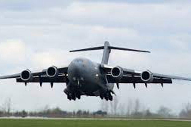 ببینید | لحظه هیجان‌انگیز تیک‌آف C17 گلوبمستر از روی خاک