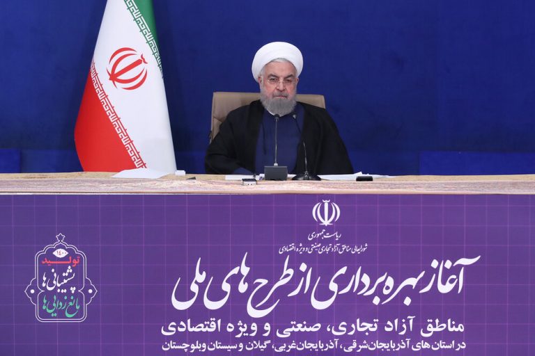 ببینید | عذرخواهی روحانی از مردم به خاطر قطعی برق