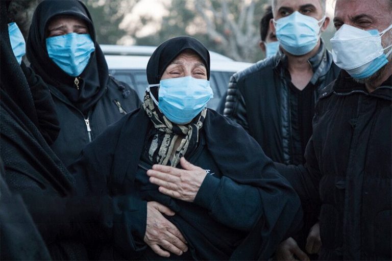 ببینید | صحبت‌های دردناک مادر مرحوم انصاریان: روز تولد علی نباید سر خاکش باشم