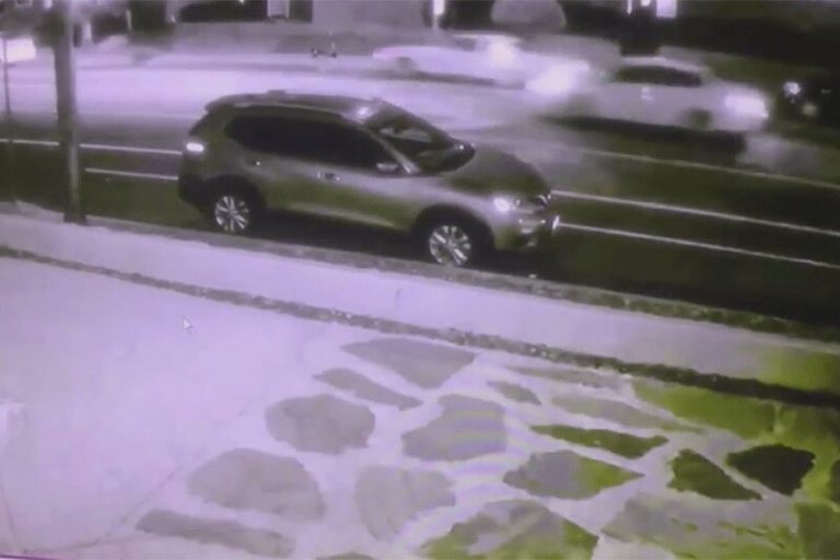 ببینید | لحظه جنایت بی‌رحمانه در آمریکا؛ شلیک مرگبار به دختر و پسر 18 ساله