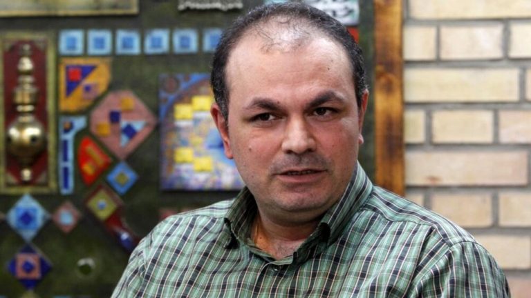 فربد زاوه: خودروی اقتصادی در ایران چه قیمتی دارد؟