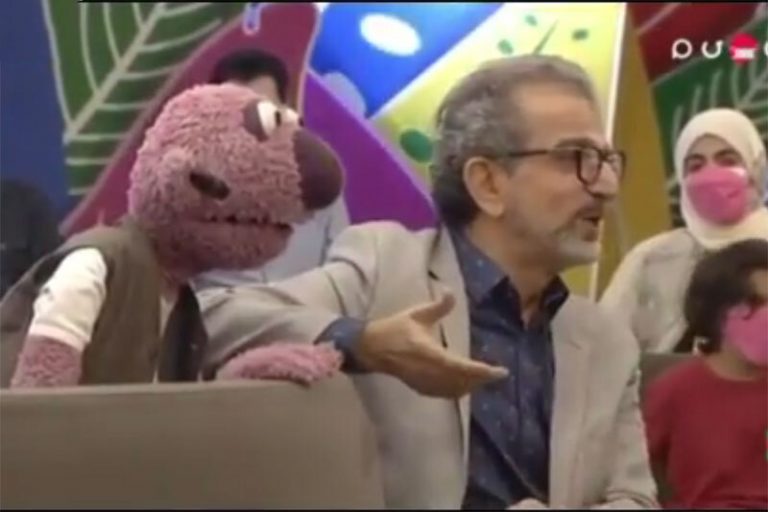 بببینید | آواز خواندن جالب و بامزه «جناب خان» و هرمز شجاعی‌مهر در خندوانه