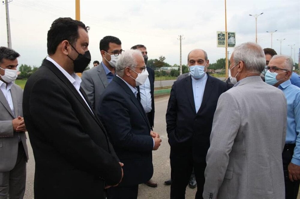 بازدید مشاور رییس جمهور و دبیر شورایعالی مناطق آزاد از طرح ملی اتصال راه آهن به مجتمع بندری کاسپین و طرح های توسعه ای منطقه آزاد انزلی
