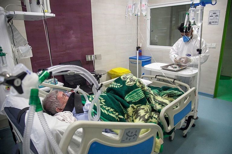 ممنوعیت سفر به تفرجگاههای باغ بهادران و چادگان/کنار زایندهرود تجمع نکنید!