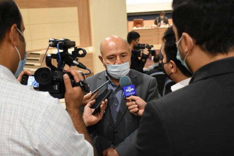 ضرورت تفویض اختیارات ادارات کل خوزستان به سازمان منطقه آزاد اروند/ رفع ممنوعیت ورود کالای همراه مسافر از بندر خرمشهر