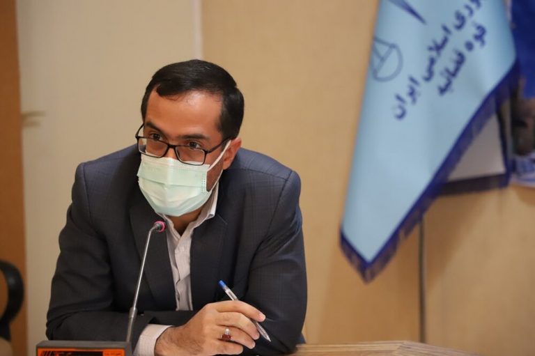 برخورد پلیس یزد با پدیده سگ گردانی در معابر و پارکها ضروری است