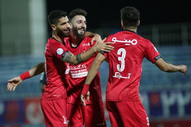 ببینید | آتش بازی پرسپولیس در تبریز