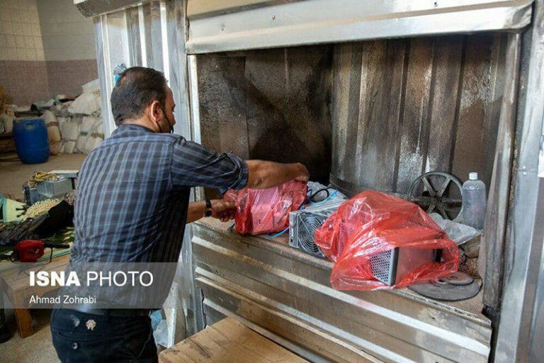 عکس | نانوایی که به جای نان، ارز دیجیتال استخراج می‌کرد!