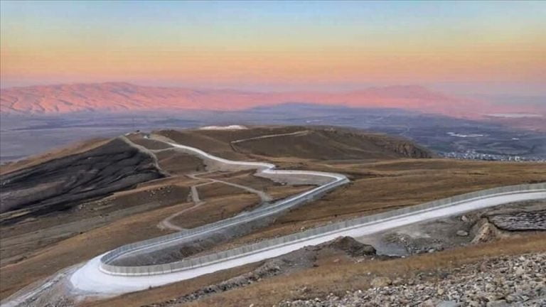 دیوارکشی سریع ترکیه در مرز با ایران