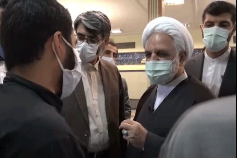ببینید | گفتوگوی رو در روی رئیس قوه قضاییه با محکومان داعشی