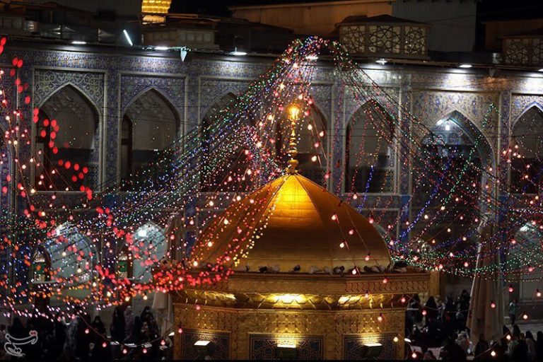 تصاویر | حال و هوای حرم مطهر رضوی در آستانه عید غدیر