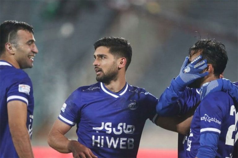 ببینید | گل اول استقلال به سپاهان با گل زیبای مهدی مهدی پور