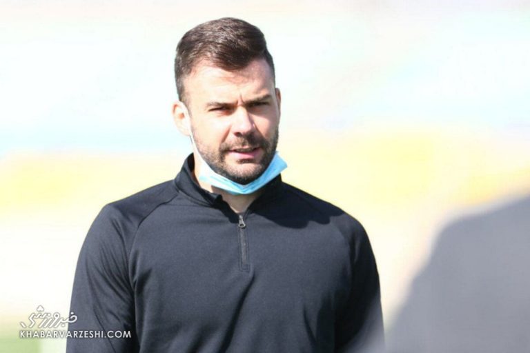 مشکل مالی با پرسپولیس ندارم/ با بازیکنان جدید برای قهرمانی تلاش میکنیم