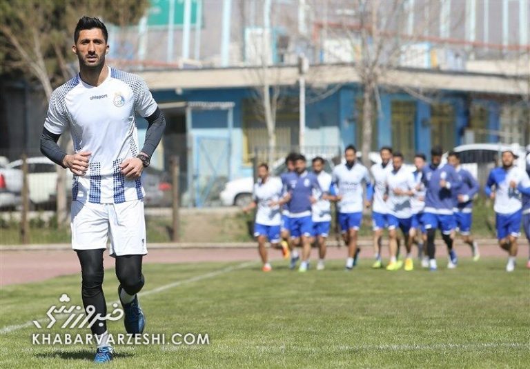 رشید مظاهری فسخ کرد و از استقلال جدا شد/ سپاهان بالاخره دروازهبان پیدا کرد!