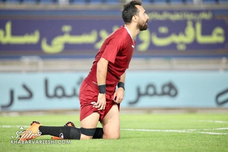 خروج یک گزینه مهم از لیست استقلال/ پرسپولیس مشتری شد