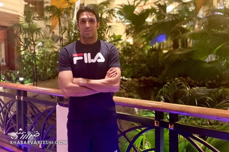 مغانلو به پرسپولیسیها توهین کرد/ حرفهای مجیدی خندهدار است/ خریدهای پرسپولیس از لیست اول یحیی نبود/ بازیکنان مدادرنگی شدهاند!