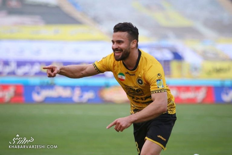 دست رد بازیکن پرسپولیسی بر سینه استقلال/ ستاره سپاهان در اصفهان ماندگار است