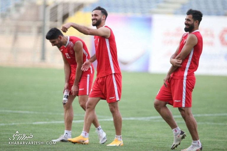 گل محمدی به بازگشت نوراللهی فکر میکند!