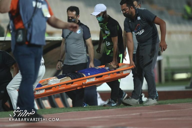 عکس| مدافع مصدوم استقلال در قطر/ خدایا خودت کمک کن!
