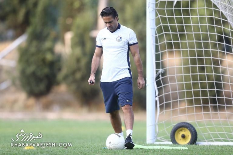 استقلال هنوز دژاگه و پریرا را میخواهد