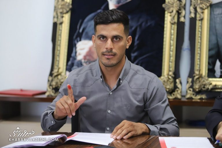 خانهام را فروختم تا به پرسپولیس بیایم/ به مهدی رحمتی حق میدهم