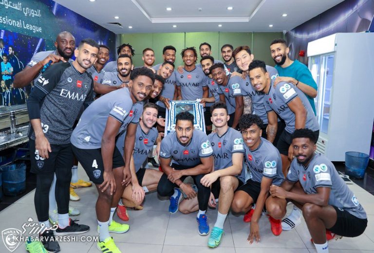 غیبت به موقع ستارههای الهلال/ استقلال مراقب این دو بازیکن باشد