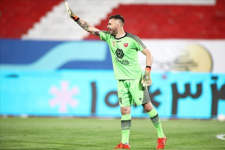 ویدیو| رادوشویچ وارد باشگاه پرسپولیس شد