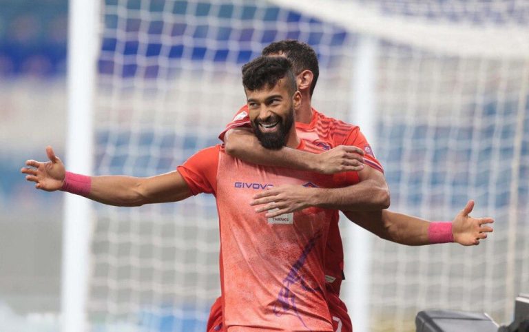 رامین رضاییان به عیادت پور علیگنجی رفت/عکس