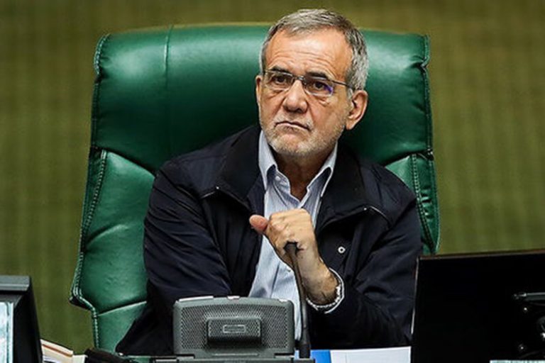 انتقاد پزشکیان به مدیریت کرونا در کشور: عدهای به اسم دین این وضعیت را اشاعه دادند