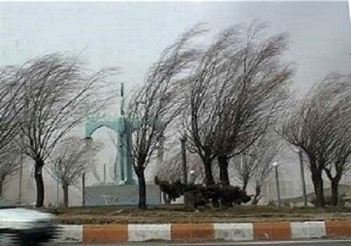  تندباد و گرد و خاک پدیده غالب در شرق ایران/ افزایش دما در تهران