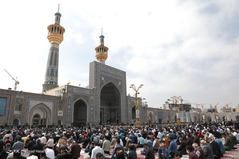 برآورد وزیر بهداشت از رعایت پروتکلها در حرم رضوی