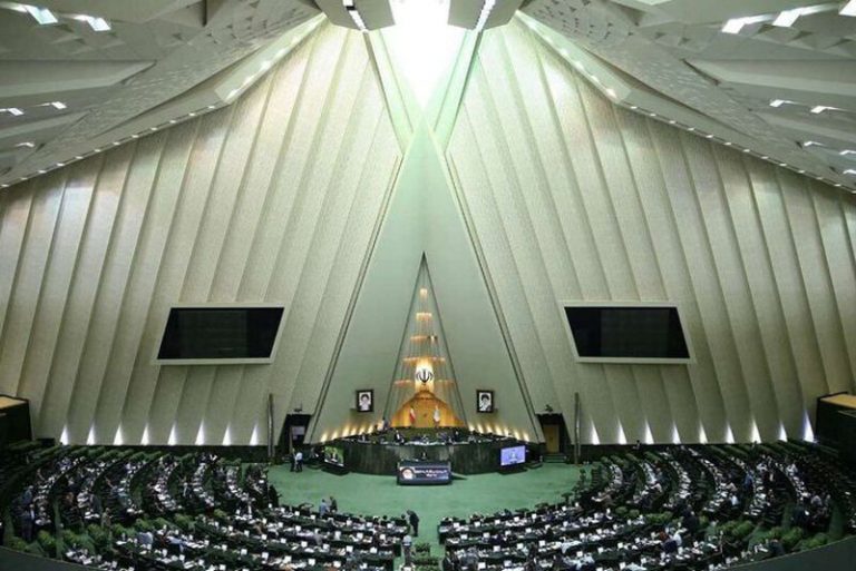 ببینید | ادعای جنجالی نماینده مجلس درباره دختر و داماد وزیر پیشنهادی بهداشت و درمان
