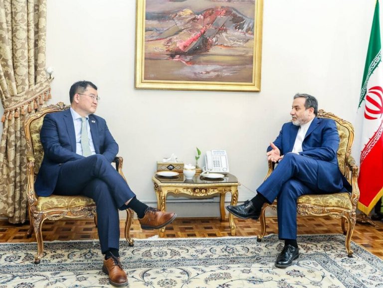 عراقچی: توقیف منابع ارزی ایران و مرتبط کردن آن به مذاکرات برجام غیر قابل قبول است