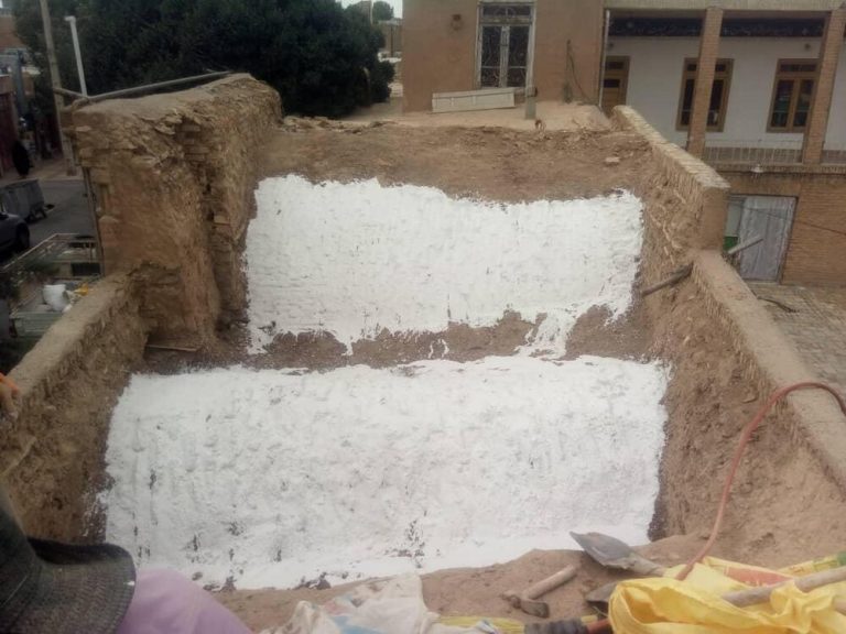 آغاز مرمت بام تکیه برنجی شاهرود
