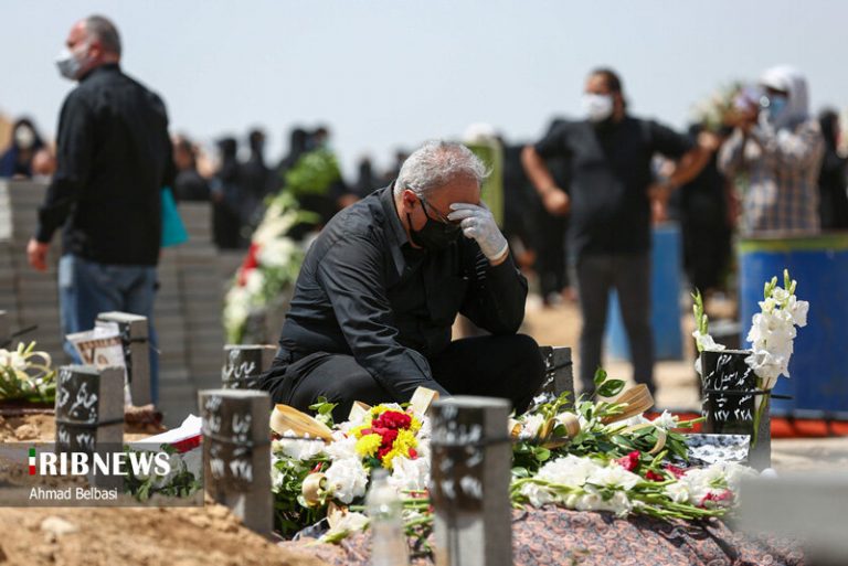 تصاویر | افزایش عجیب قربانیان کرونا در پیک پنجم و شلوغی در بهشت زهرا(س)