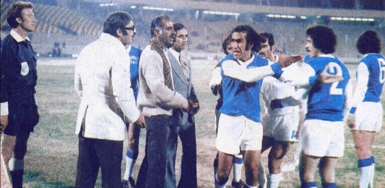 اعتراض سلطان استقلالیها/عکس